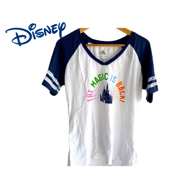 Disney Tops - Official Disney “The Magic is Back” T-Shirt 🏰 2022